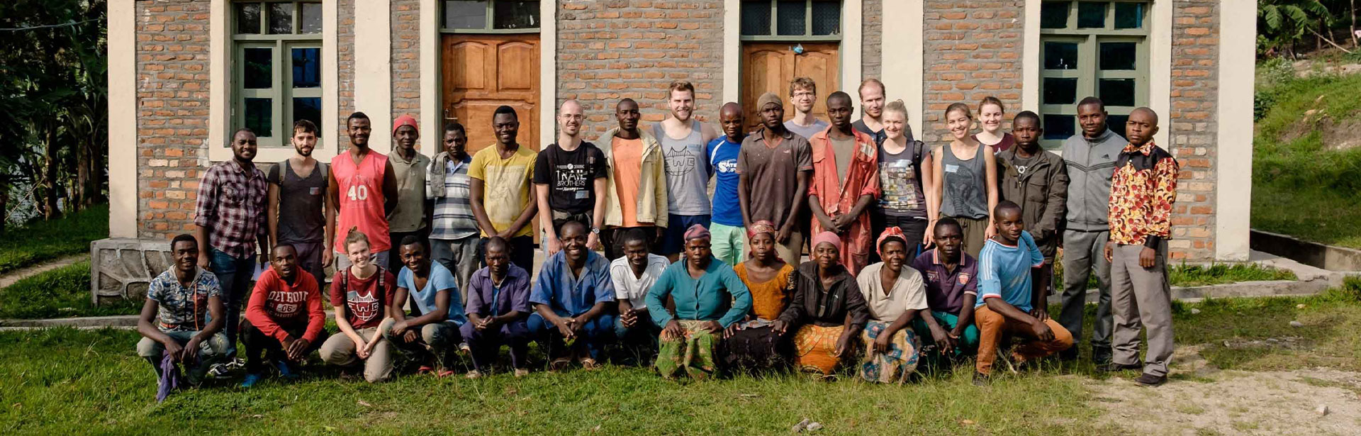 Gruppenfoto der Beteiligten des Projektes in Beaumont von EWB